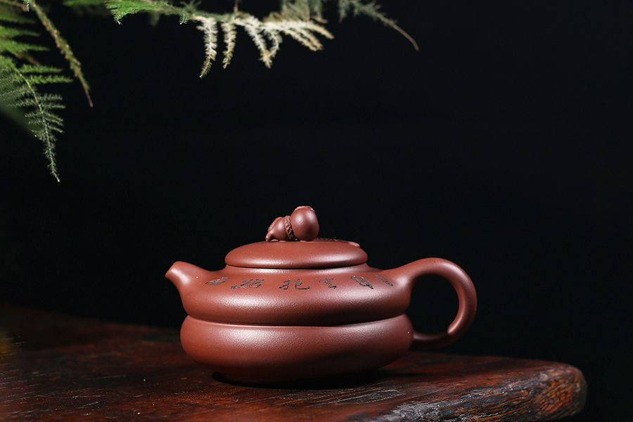 名家曹亚麟作品《葫芦》