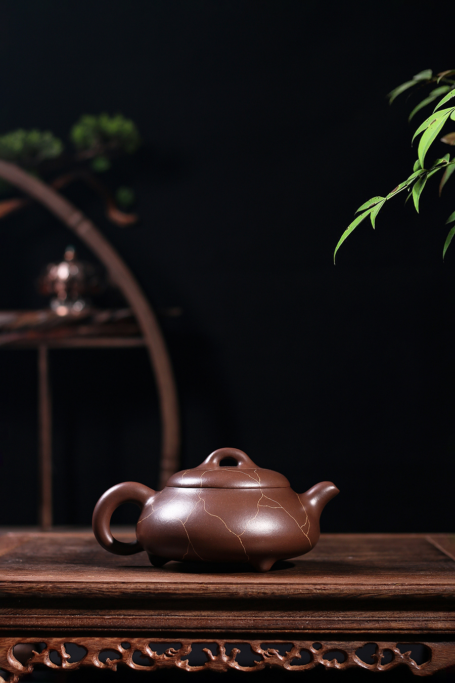 名家吕尧臣作品《金丝石瓢》