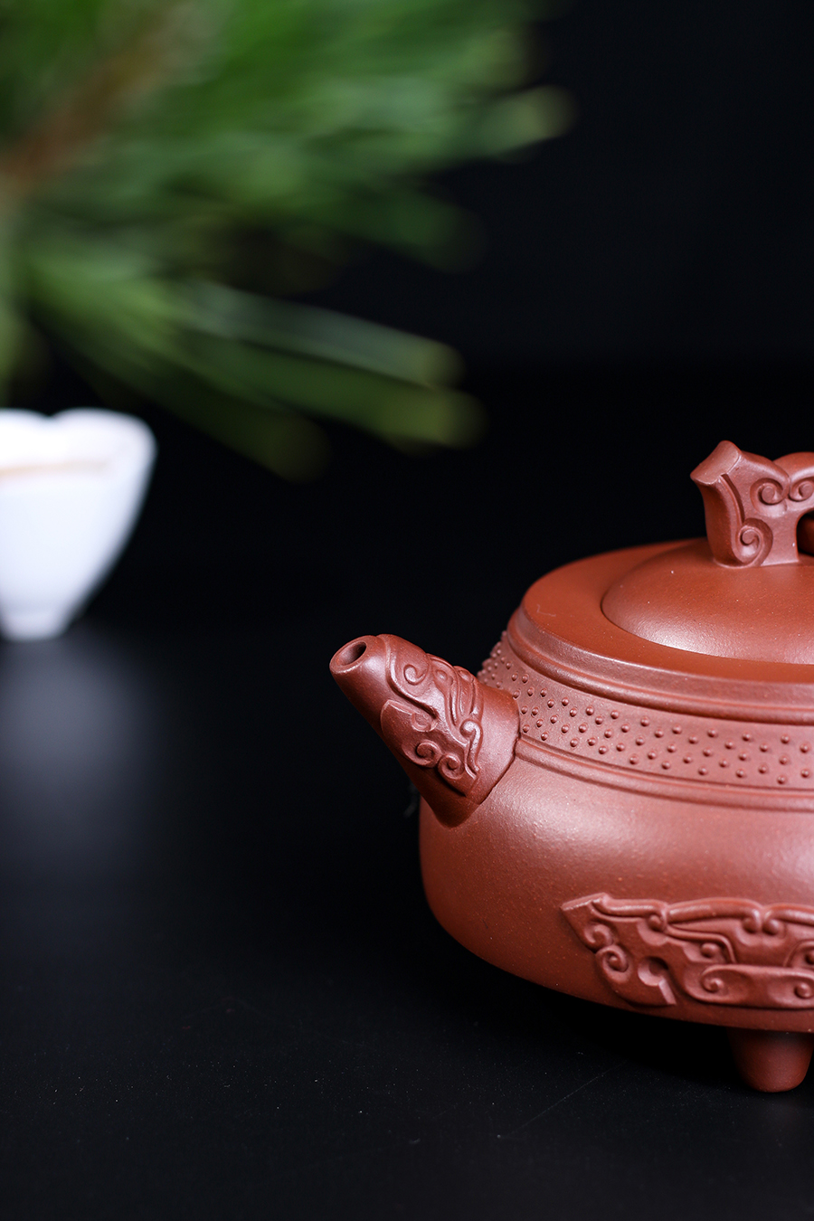 名家曹亚麟作品《玉趣》