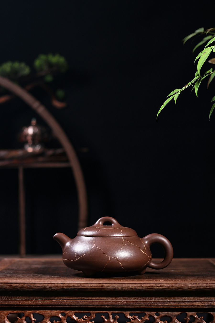 名家吕尧臣作品《金丝石瓢》