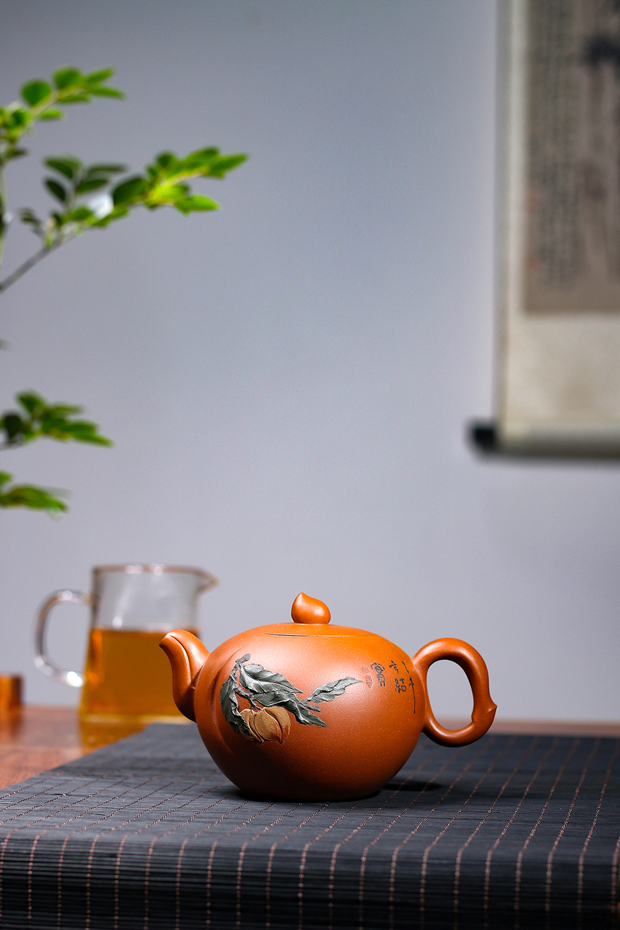 名家储集泉作品《全手蟠桃》