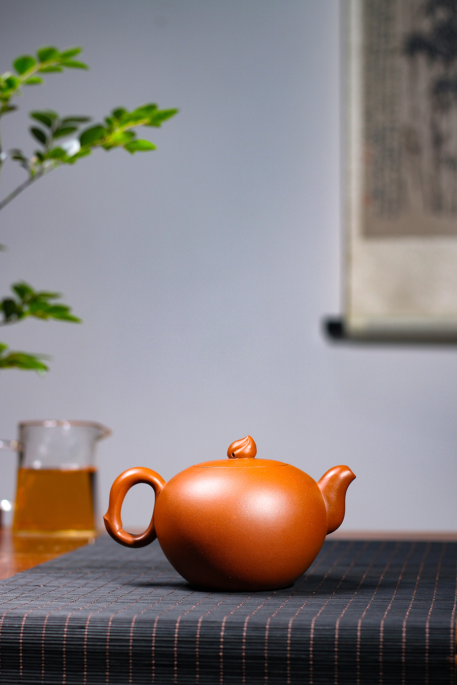 名家储集泉作品《全手蟠桃》