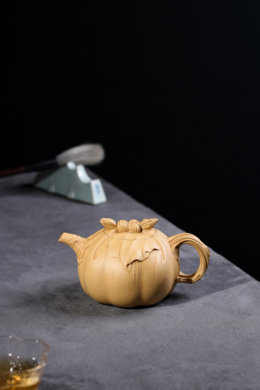 名家储亦斌作品《包袱》