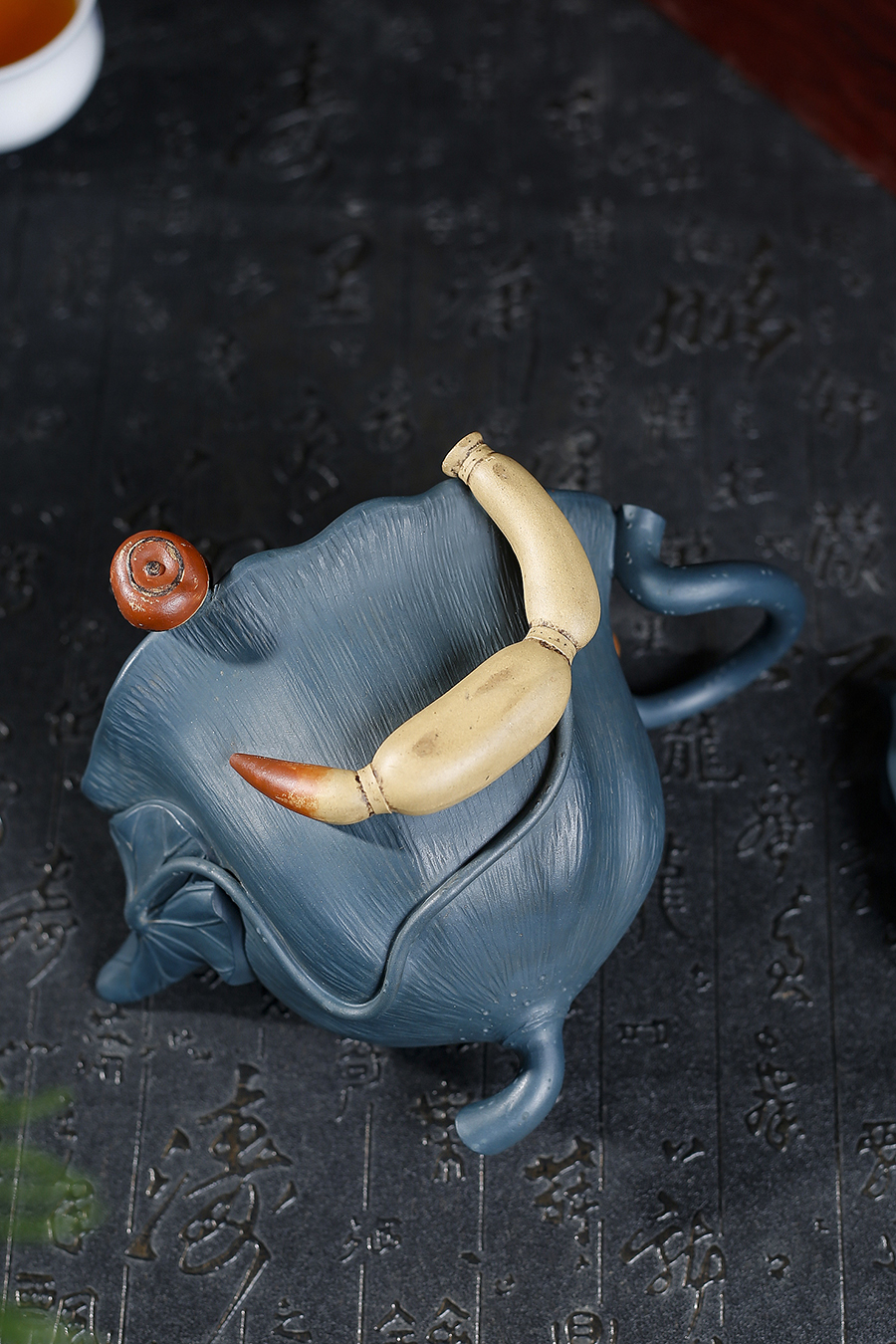 名家张静作品《翠鸟莲蓬》