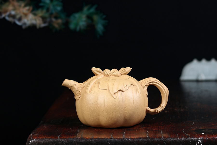 名家储亦斌作品《包袱》