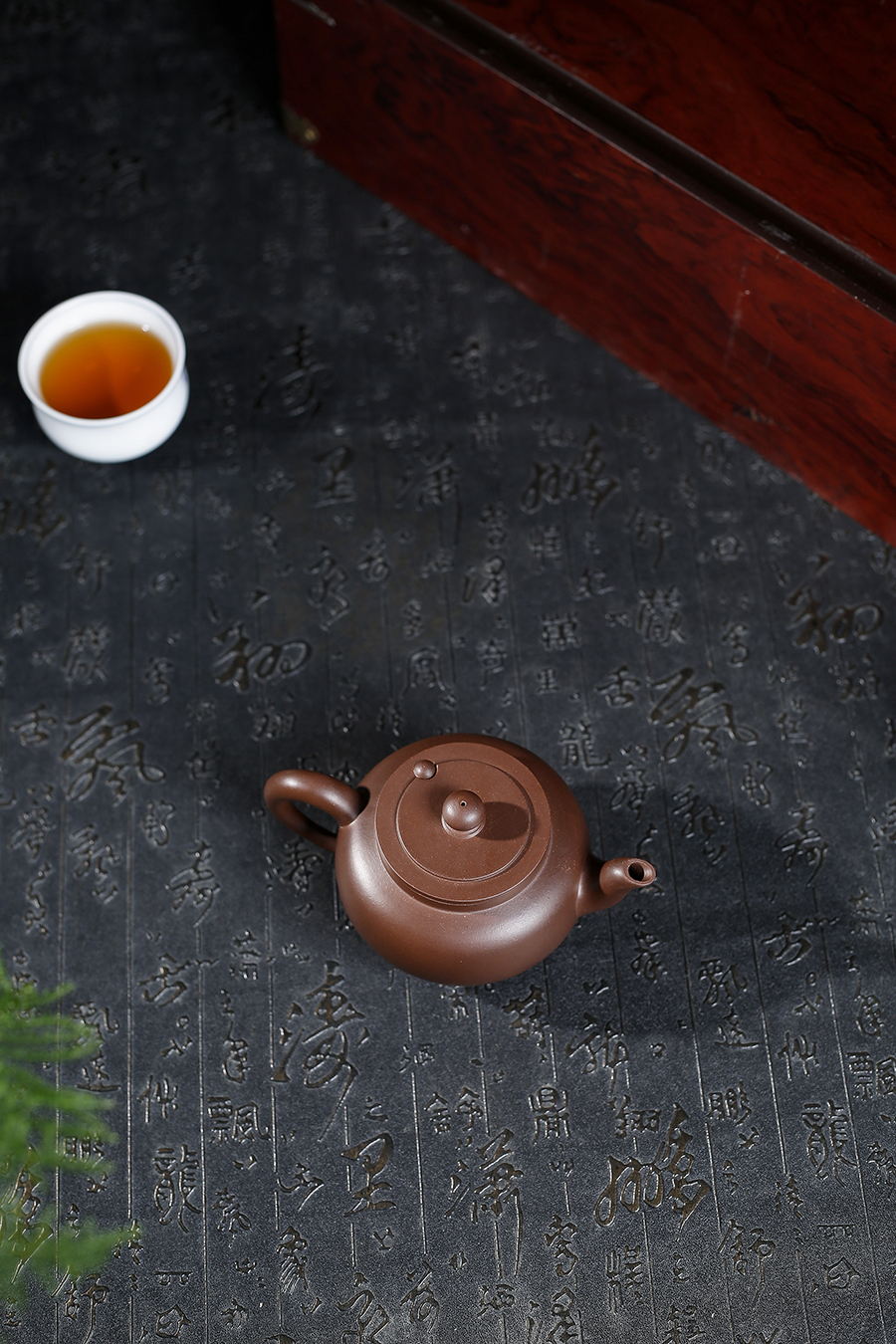 名家吴界明作品《轨月莲子》