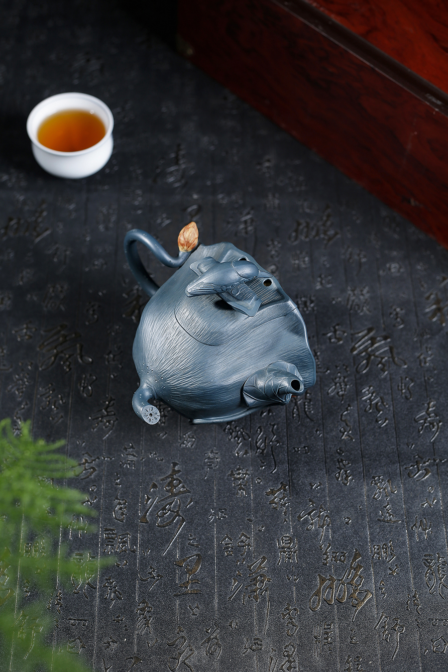 名家张静作品《翠鸟莲蓬》