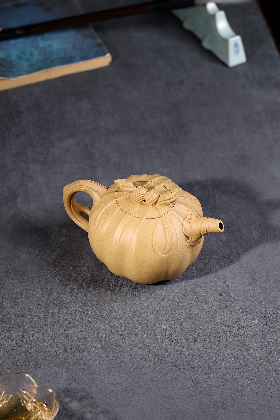 名家储亦斌作品《包袱》