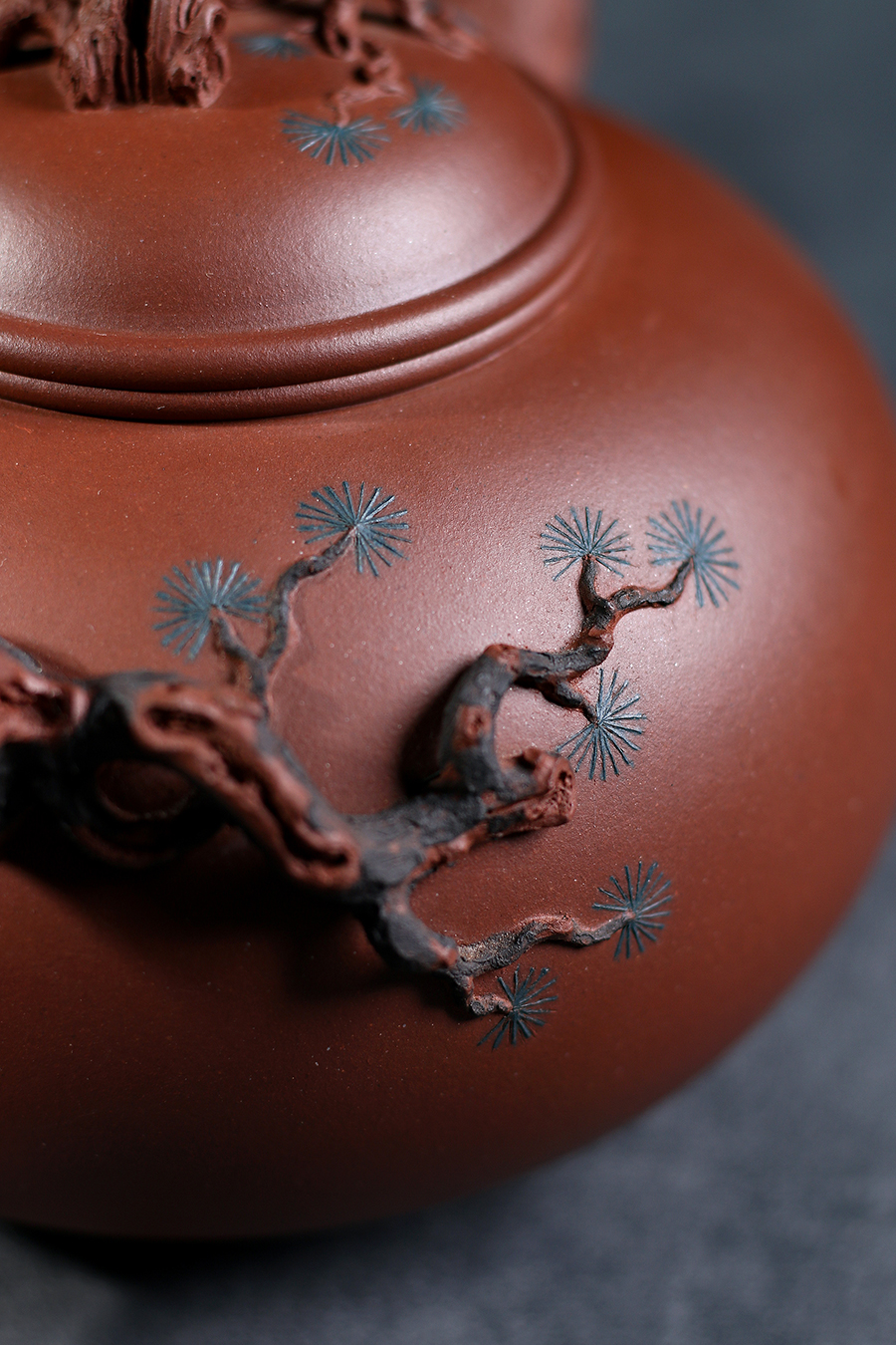 名家储亦斌作品《松趣》