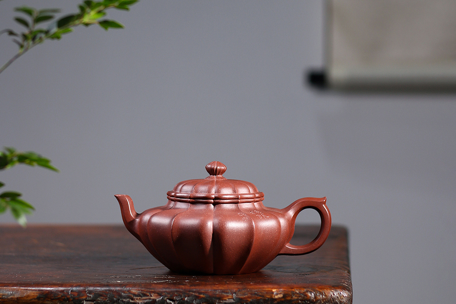 名家吴永明作品《筋纹扁樱》