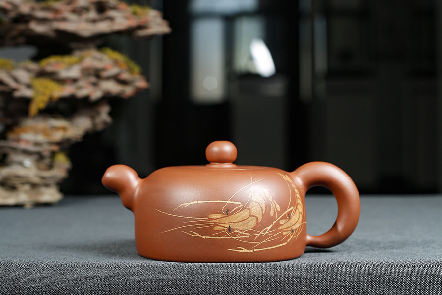 名家堵江华作品《荷塘情趣(徐勇良书铭)》