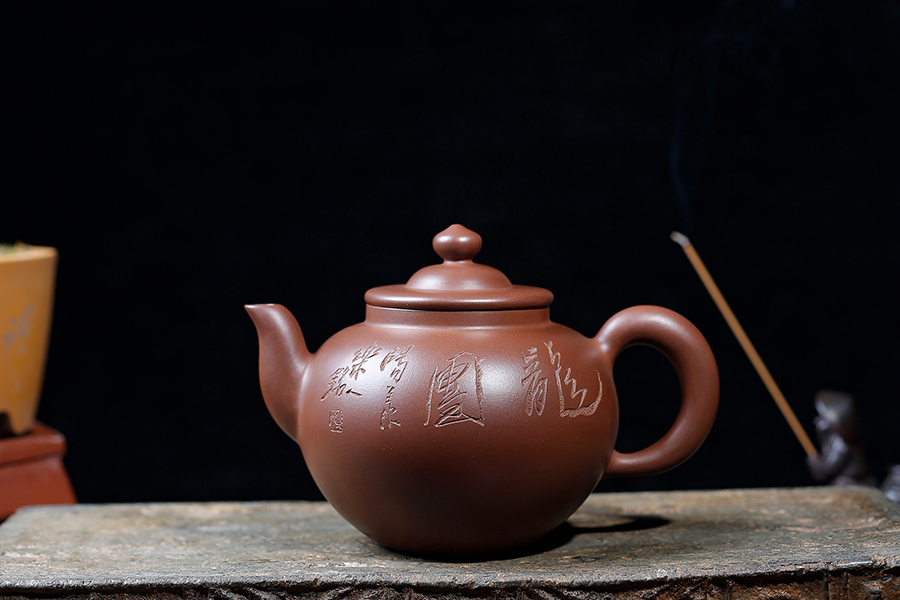 名家鲍志强作品《陶缘》