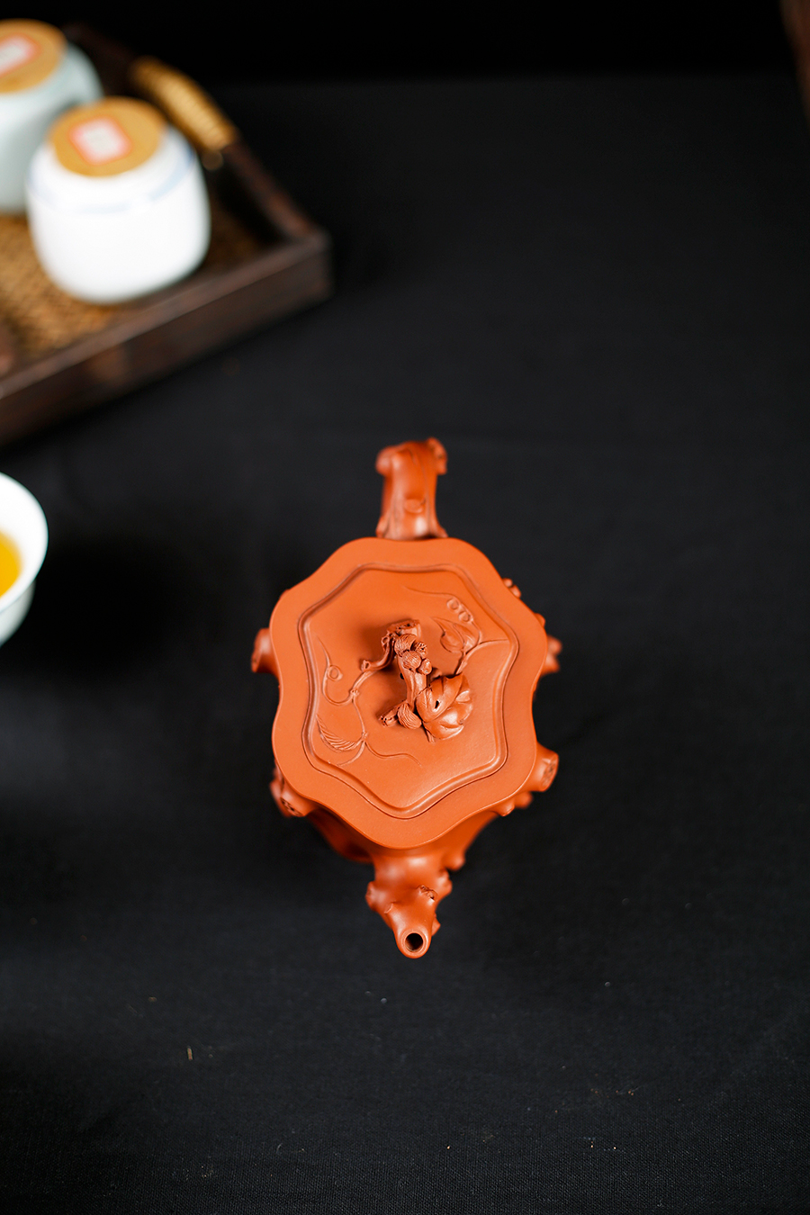 名家潘小忠作品《葡萄桩》