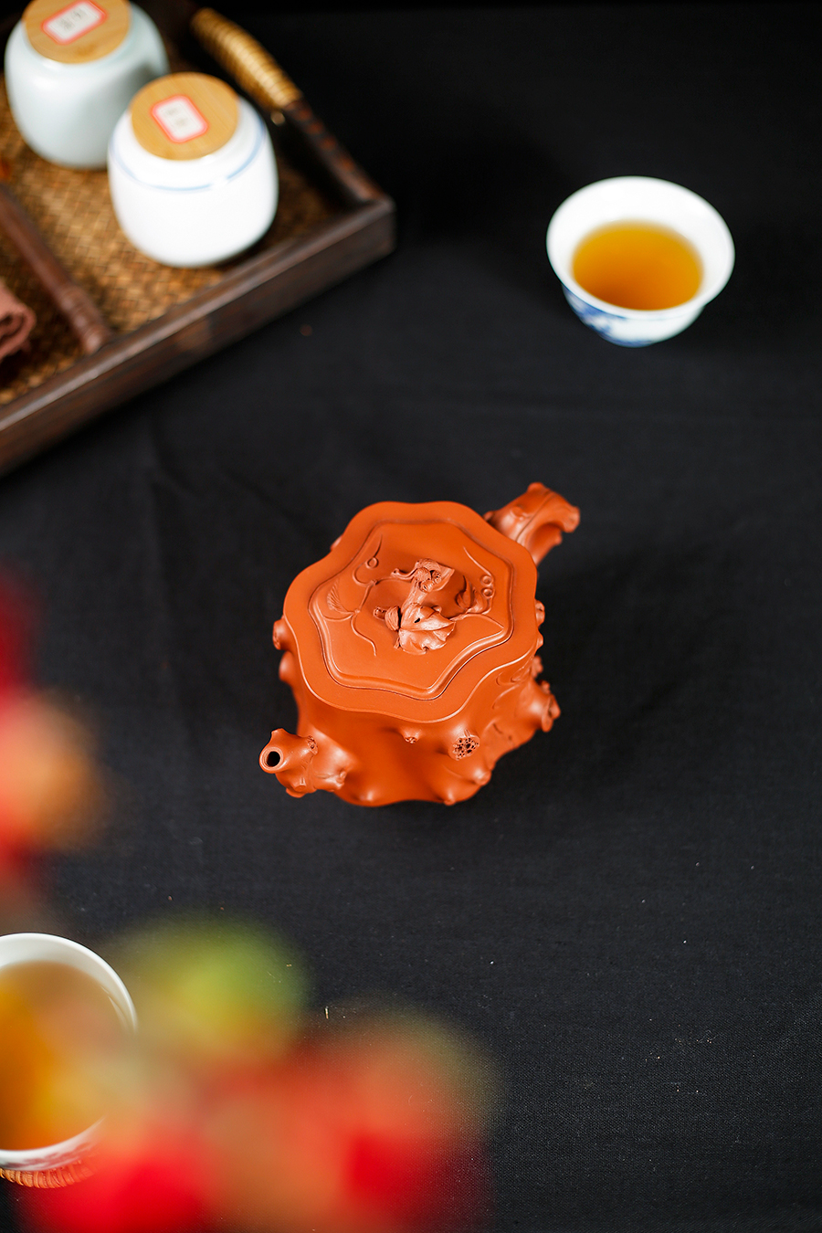 名家潘小忠作品《葡萄桩》