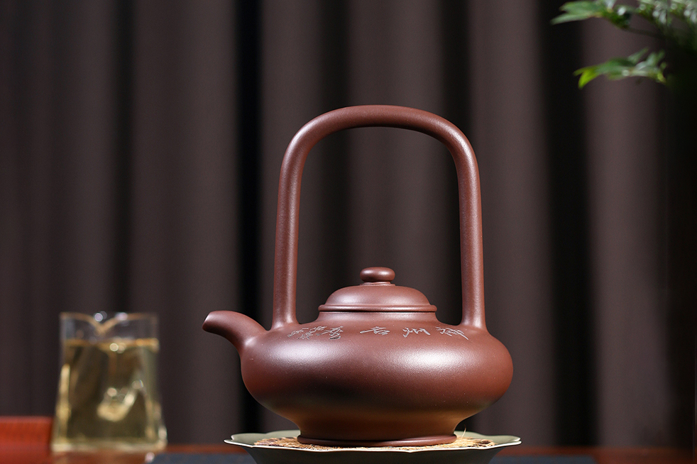 毛国强作品《神州提梁》