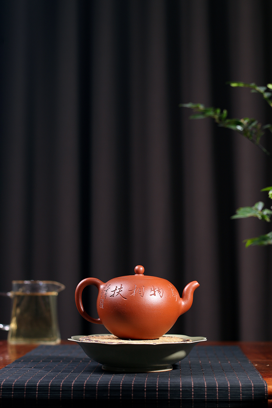 名家季益顺作品《全手小一粒珠(范曾书画·鲍志强陶刻)》