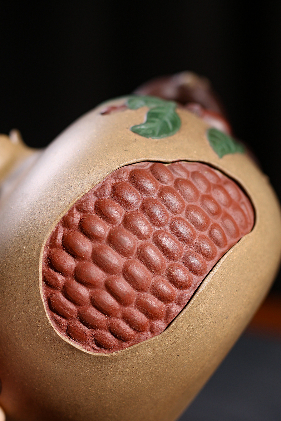 名家高建芳作品《石榴》