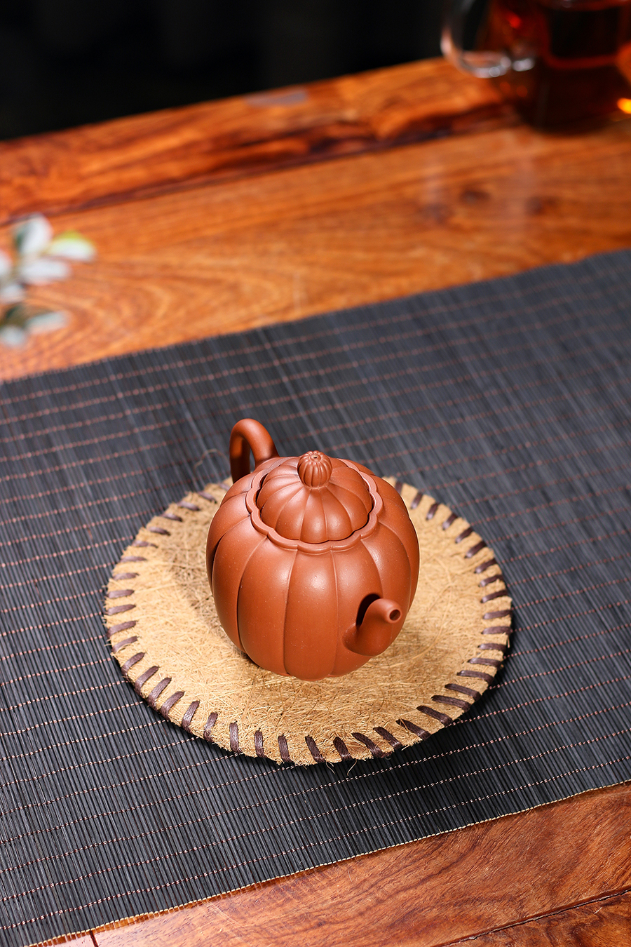 名家朱晓东作品《筋纹宫灯(小红泥)》