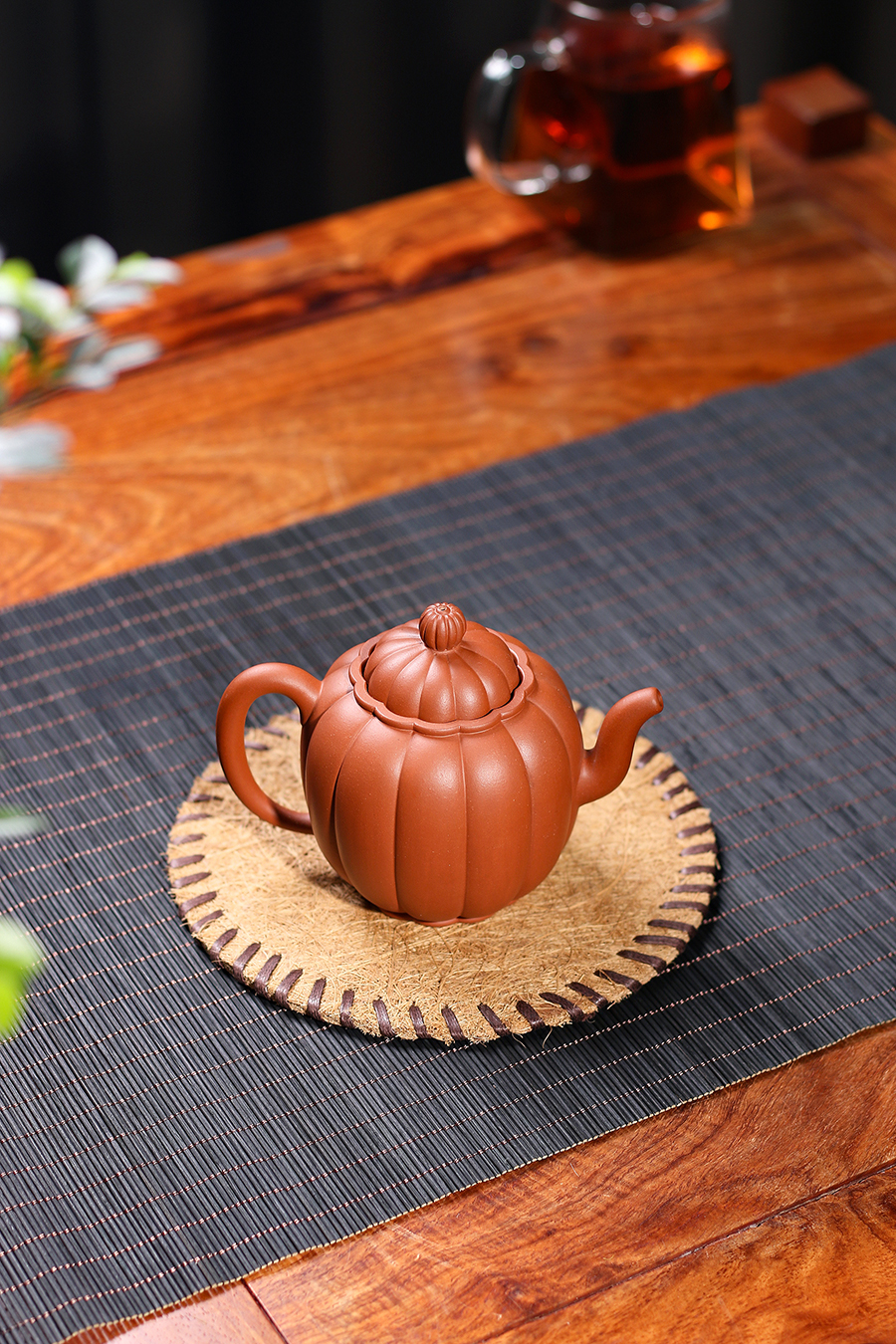 名家朱晓东作品《筋纹宫灯(小红泥)》