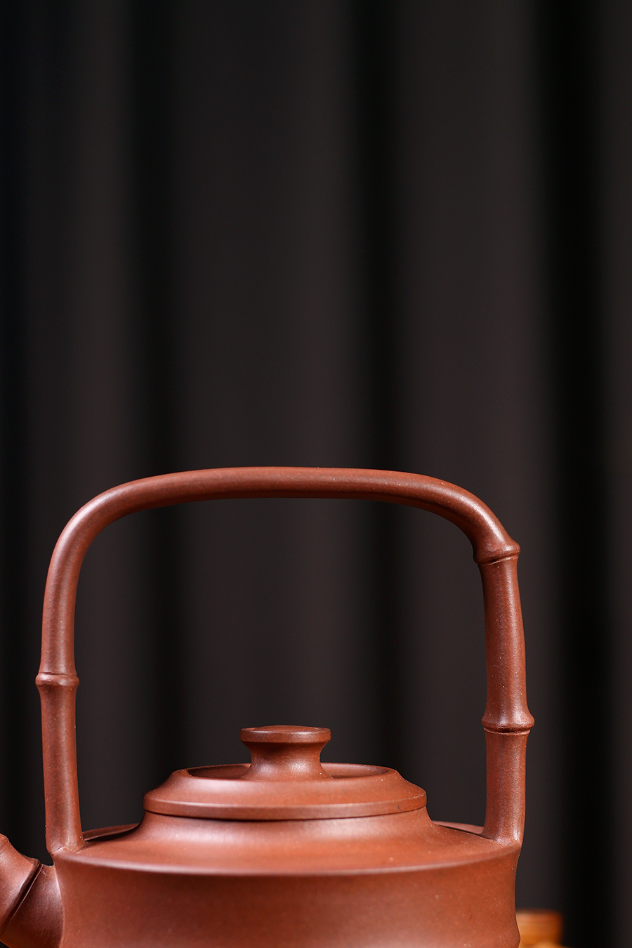 名家李碧芳作品《君子提梁》