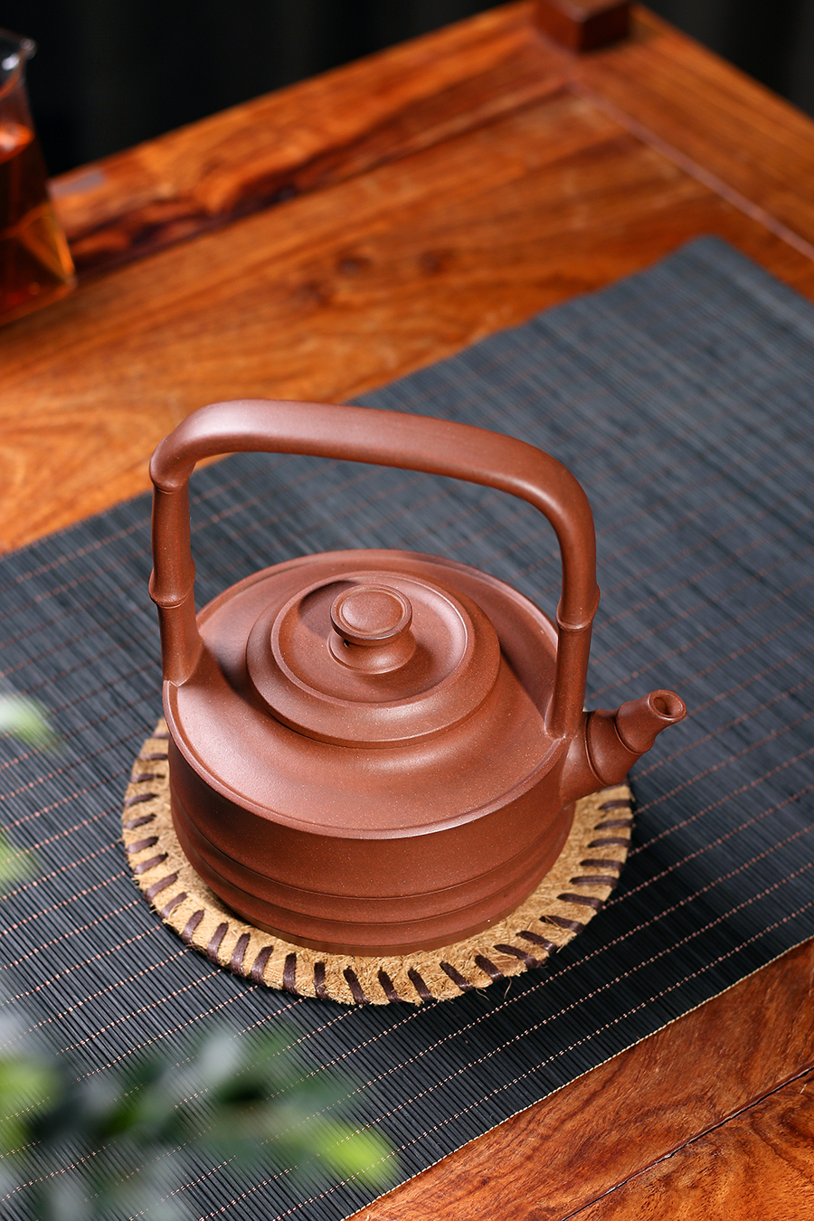 名家李碧芳作品《君子提梁》