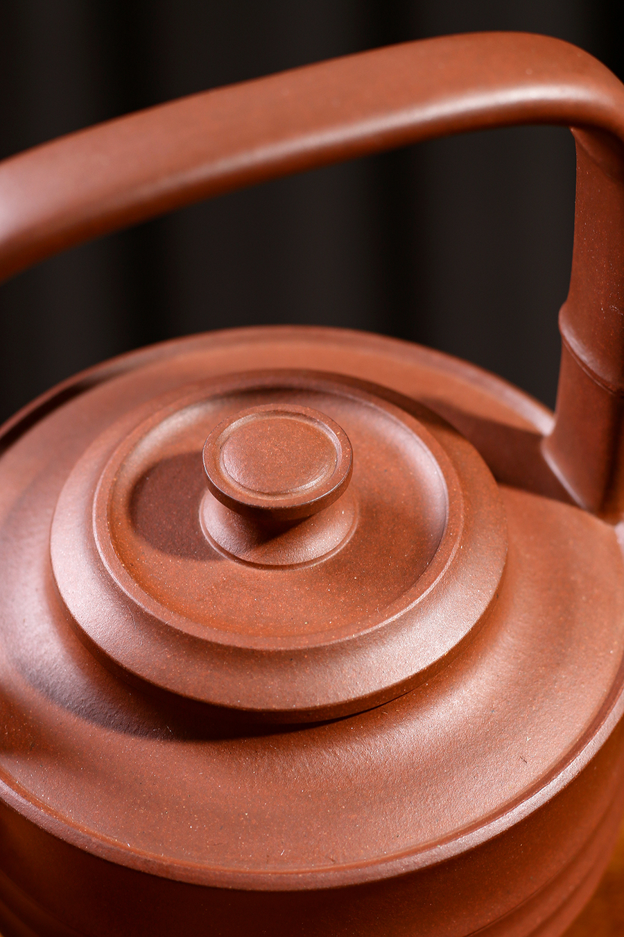 名家李碧芳作品《君子提梁》