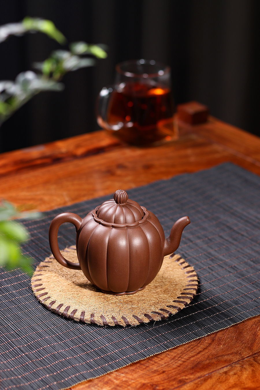 名家朱晓东作品《筋纹宫灯(老紫泥)》