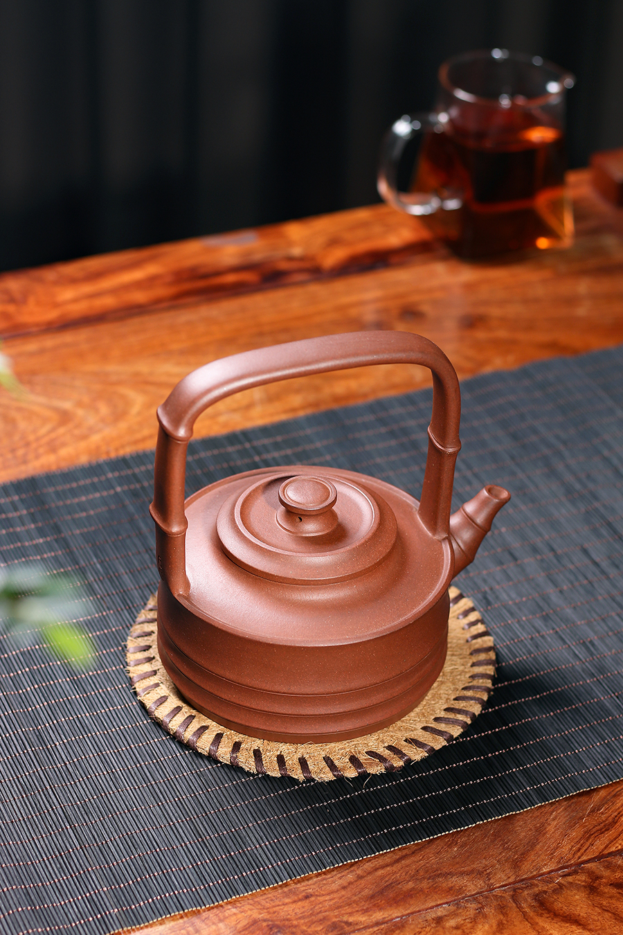 名家李碧芳作品《君子提梁》