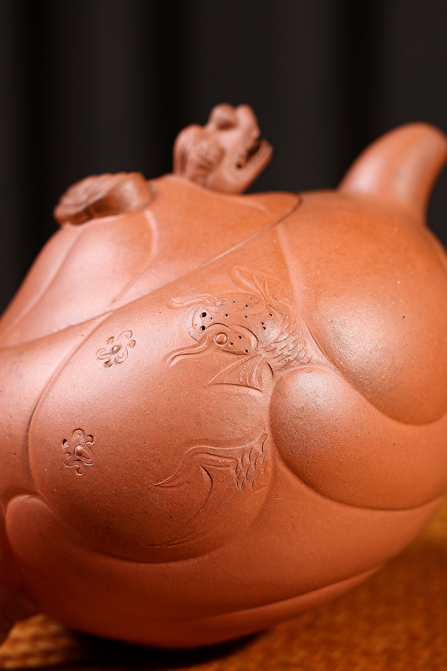 名家唐凤芝作品《全手鱼化龙》