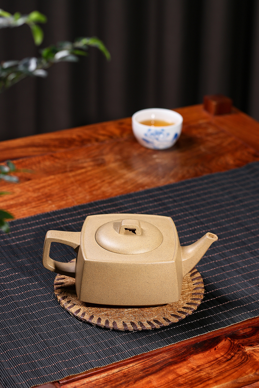 名家袁小强作品《砂四方》