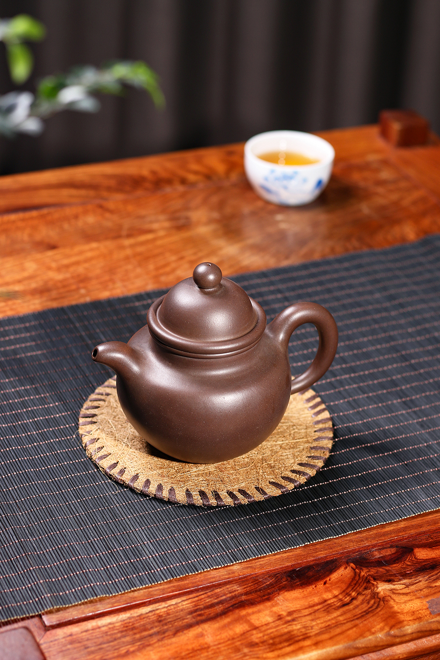 名家鲍廷博作品《掇球》