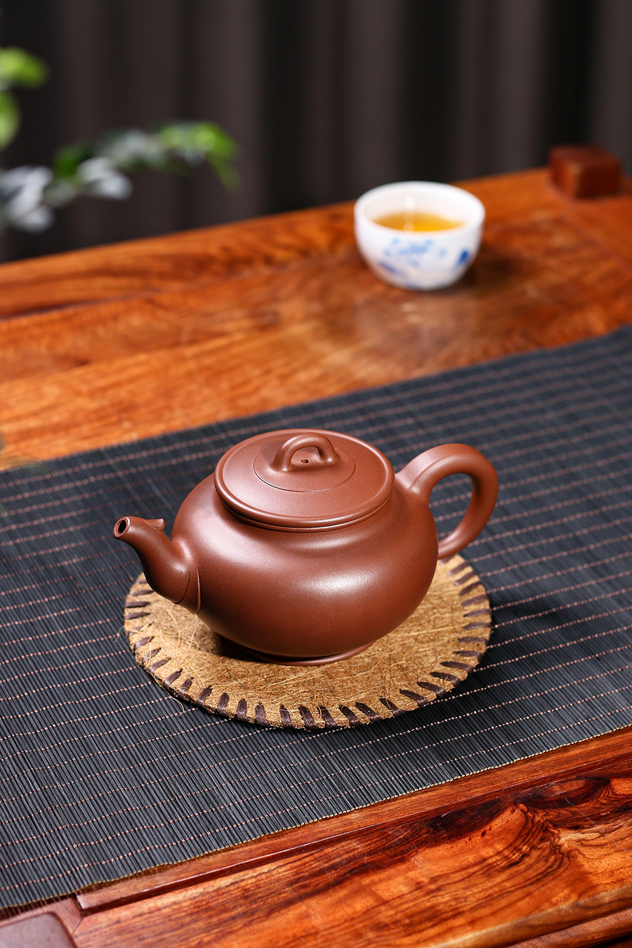 名家许艳春作品《凤鸣茗壶》