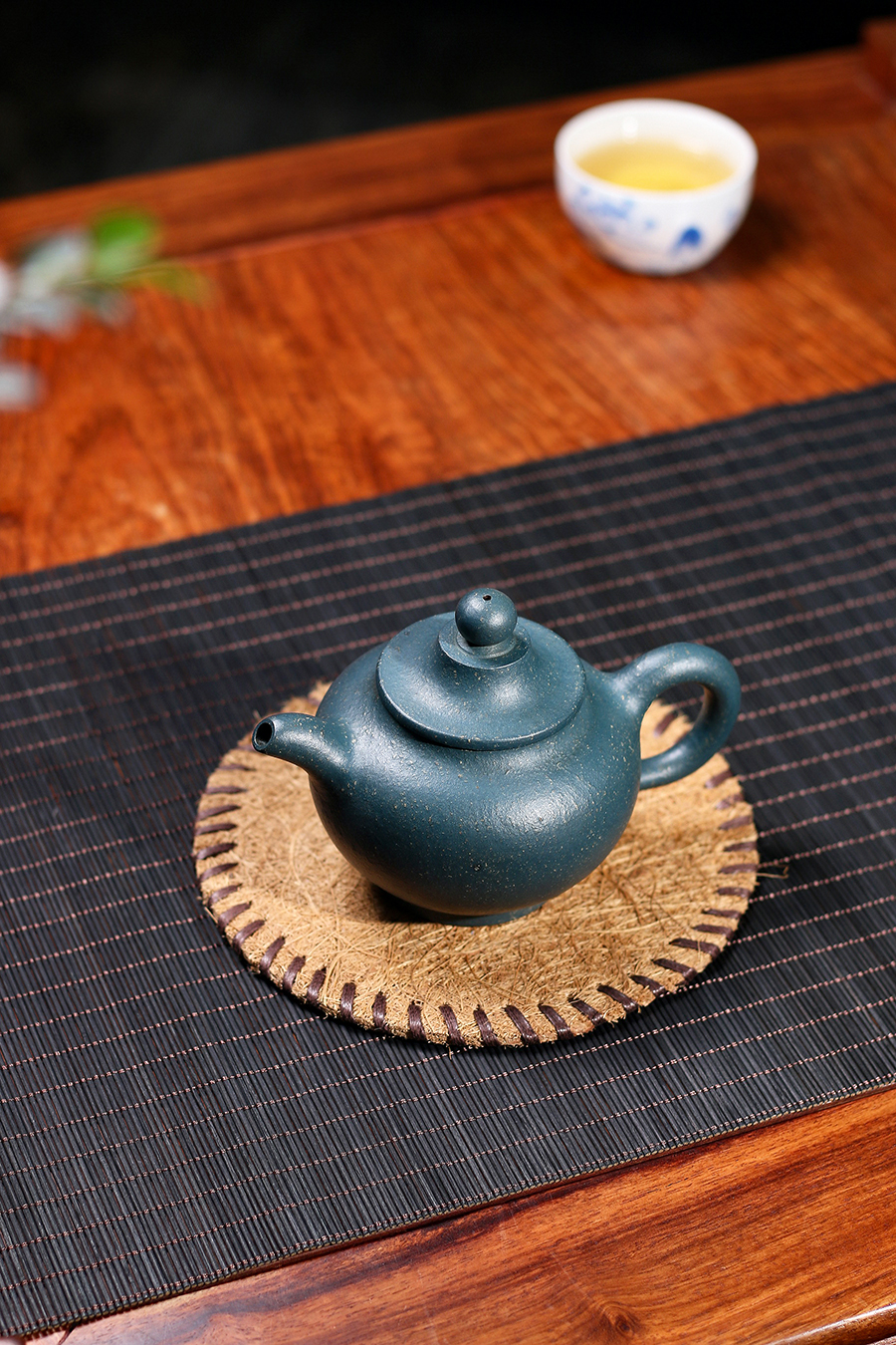 名家李碧芳作品《仲芳圆壶》