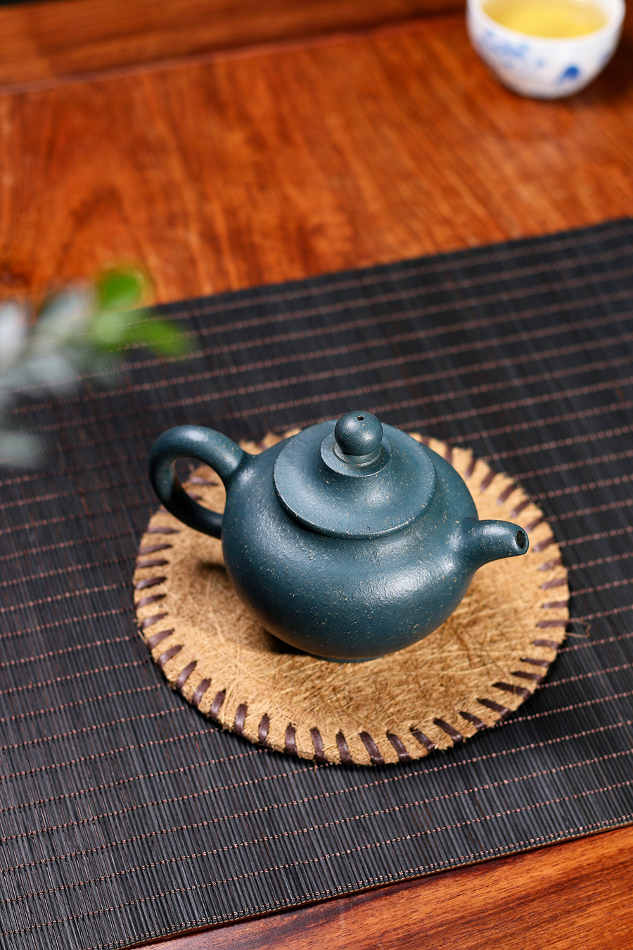 名家李碧芳作品《仲芳圆壶》