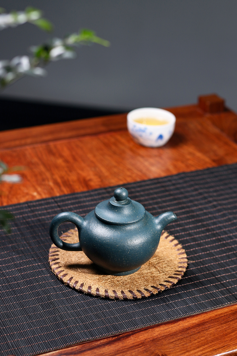 名家李碧芳作品《仲芳圆壶》