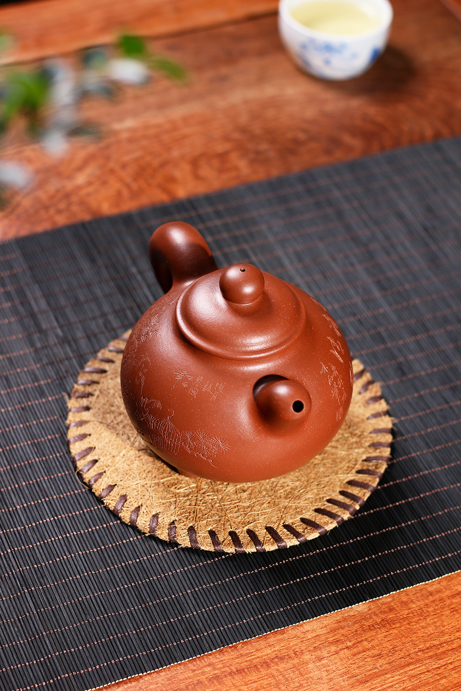 名家何燕萍作品《润泽壶(木石书铭)》