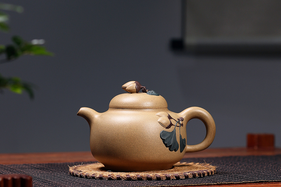 名家吴亚亦作品《双色开心果》