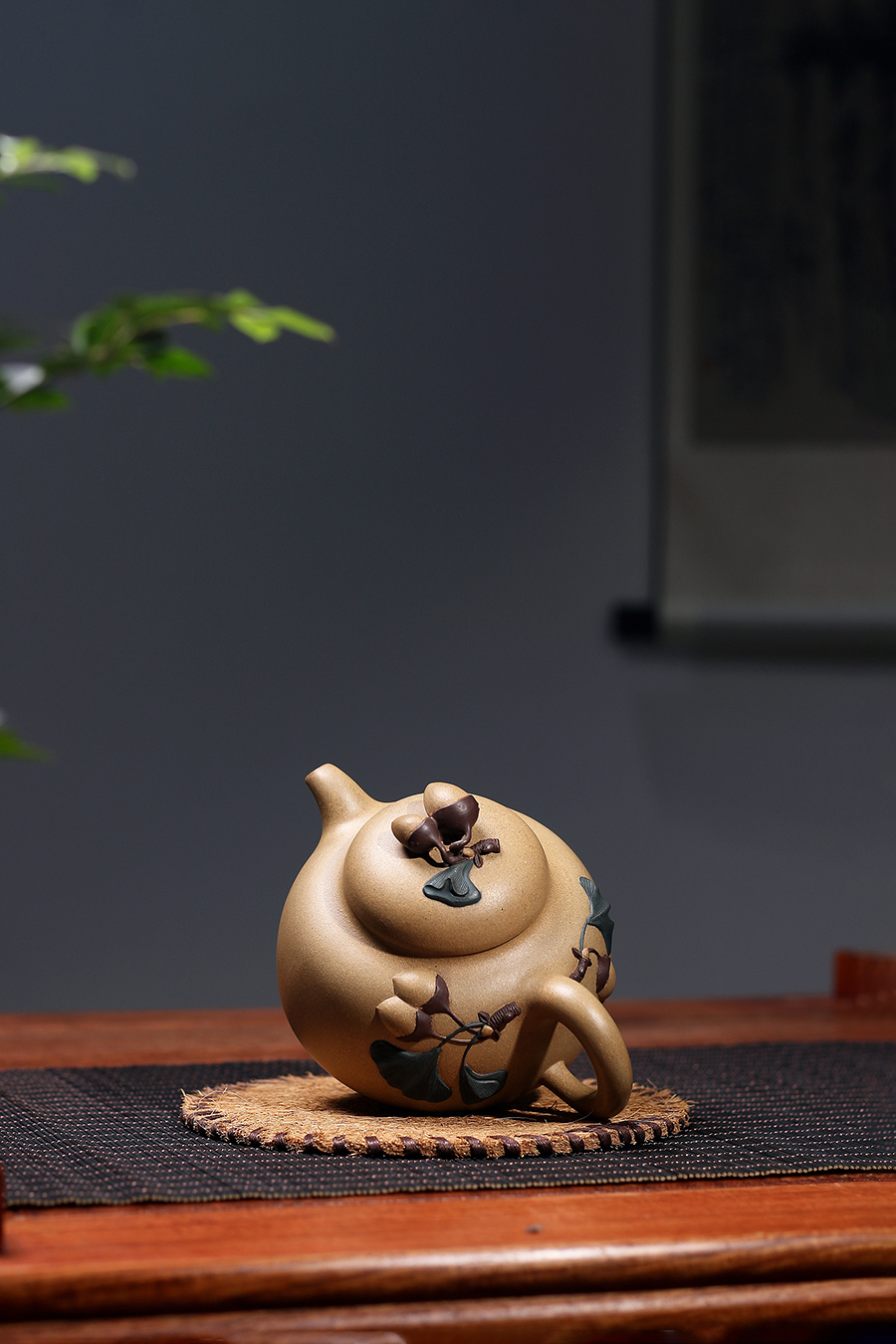 名家吴亚亦作品《双色开心果》