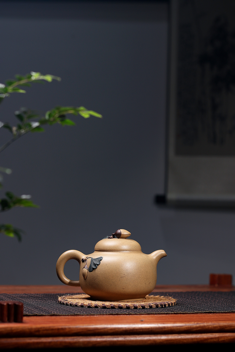 名家吴亚亦作品《双色开心果》