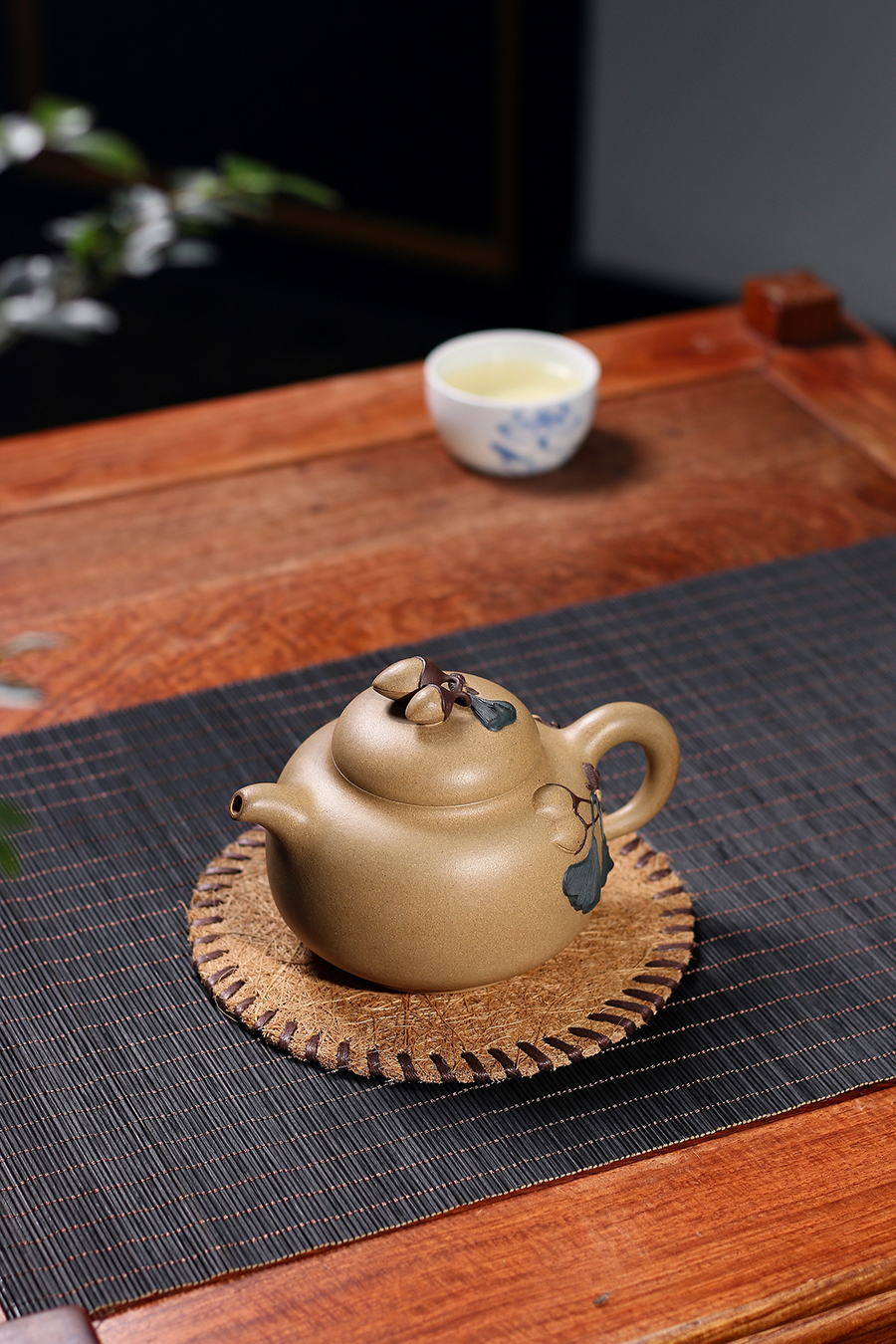 名家吴亚亦作品《双色开心果》