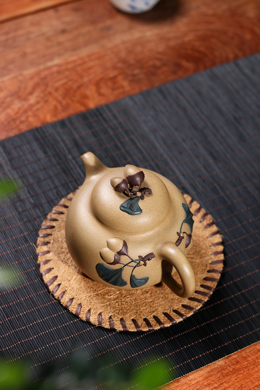 名家吴亚亦作品《双色开心果》