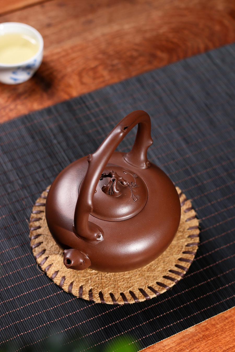 名家葛明仙作品《全手梅花提梁》