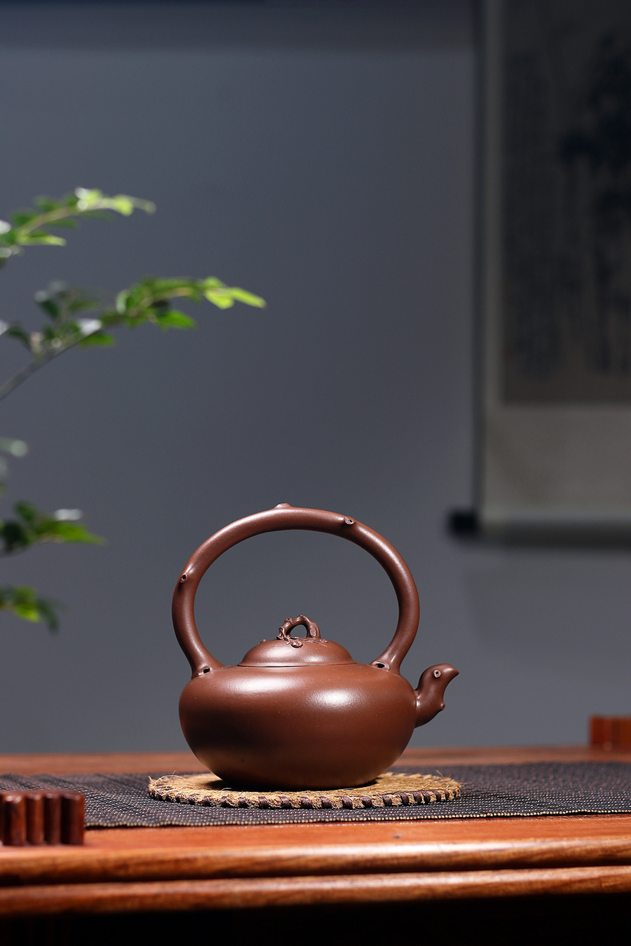 名家葛明仙作品《全手梅花提梁》