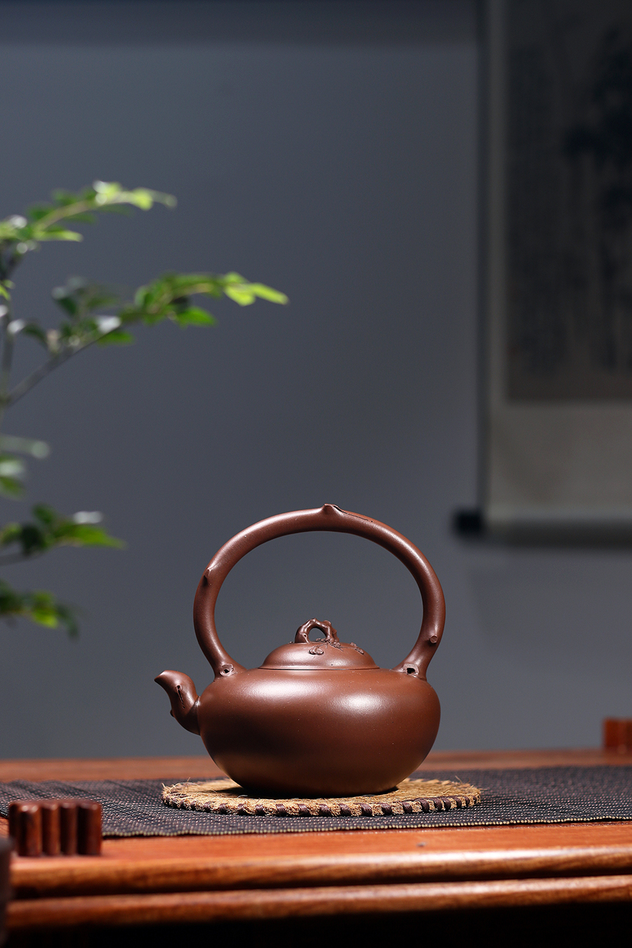 名家葛明仙作品《全手梅花提梁》