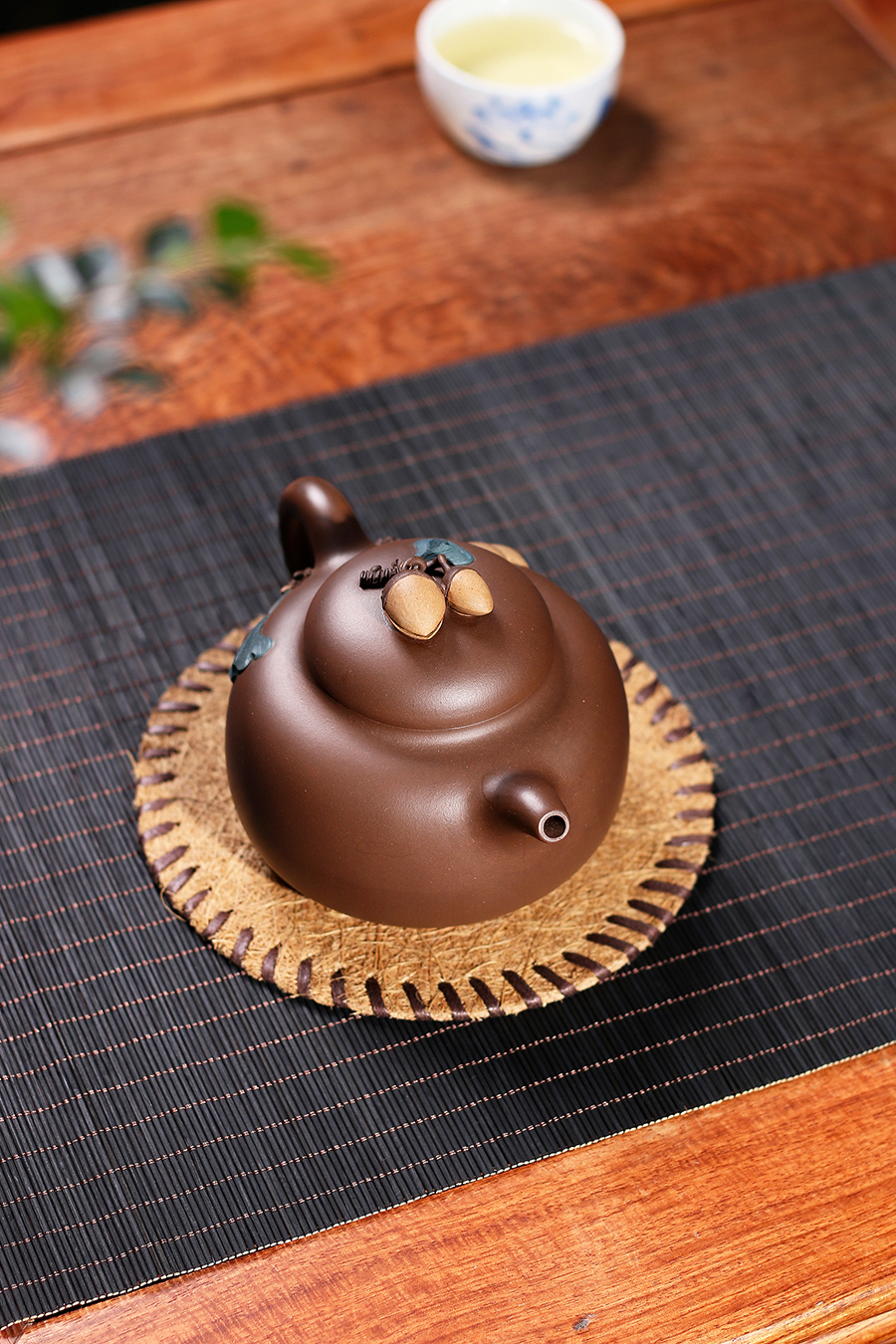 名家吴亚亦作品《开心果》