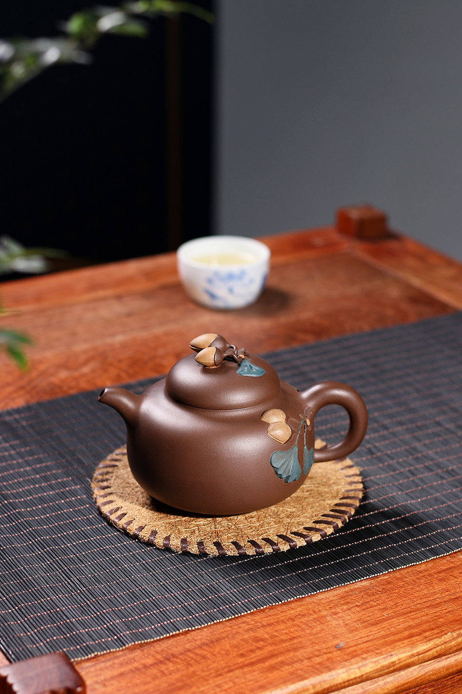 名家吴亚亦作品《开心果》