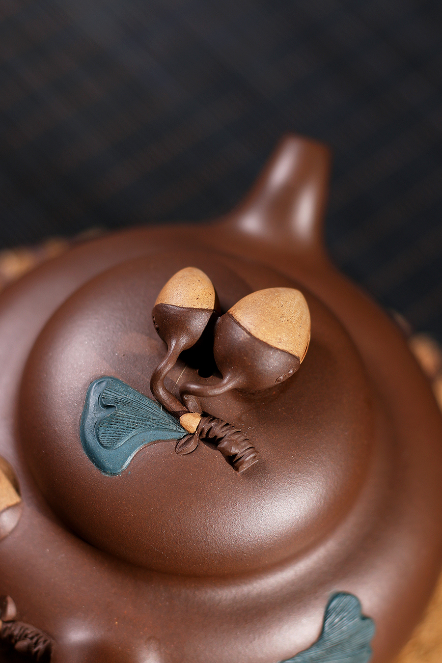 名家吴亚亦作品《开心果》