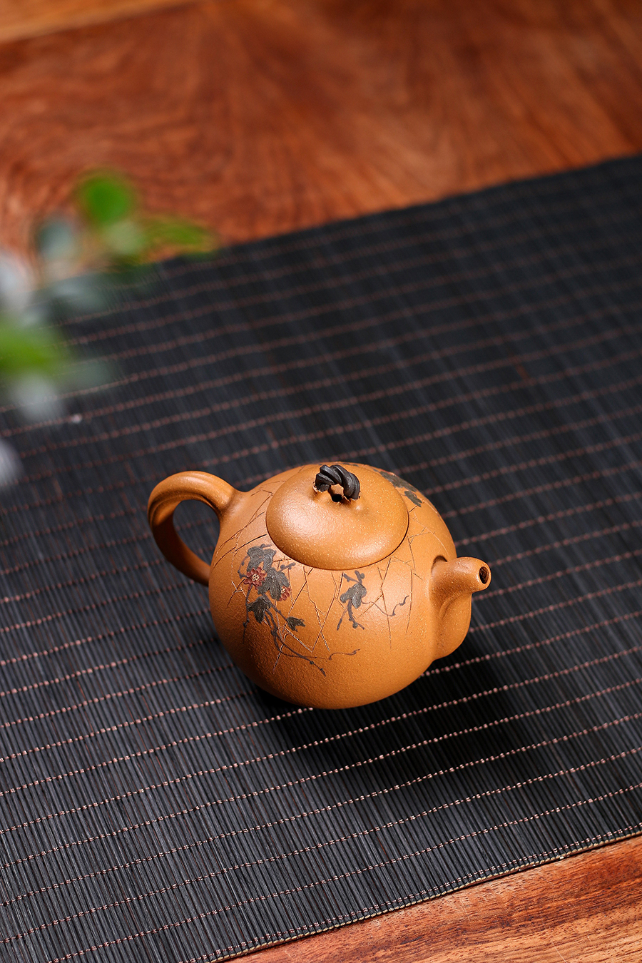 名家储集泉作品《庭院深深》