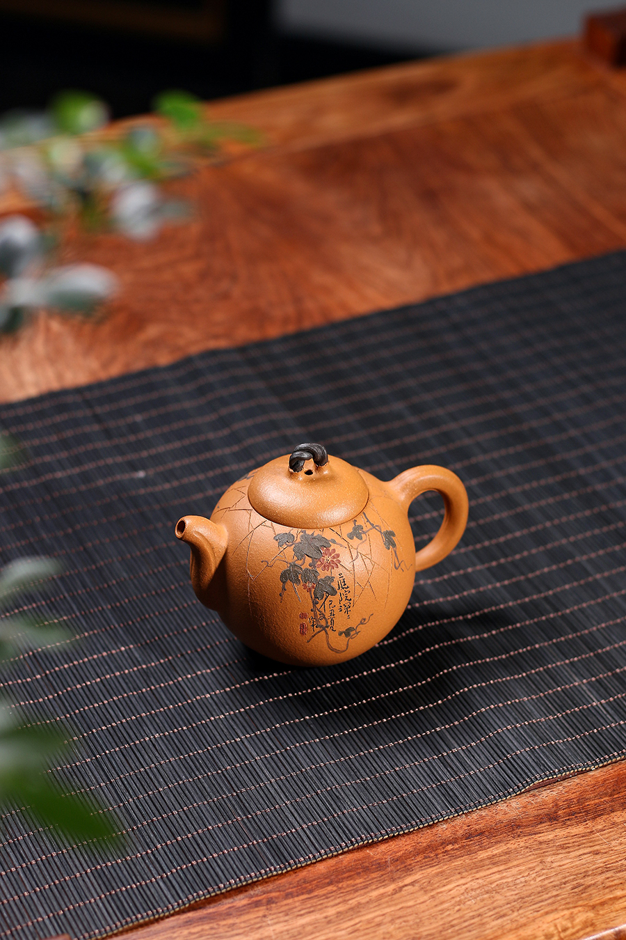 名家储集泉作品《庭院深深》