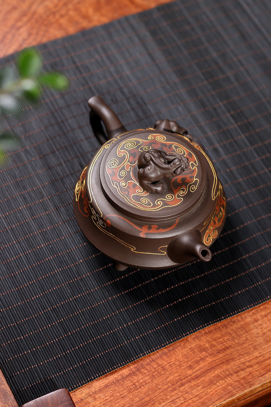 名家鲍仲梅作品《祥云献瑞》